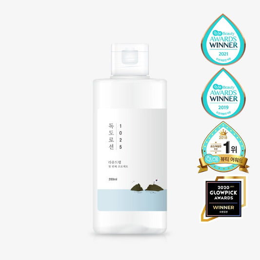 Round Lab 1025 Dokdo Lotion helps to moisturize skin while maintaining oil-water balance.  Enriched with Ulleungdo Deep Seawater to nourish and hydrate skin. Centella Asiatica Extract and Panthenol soothes and protect skin. Lightweight fluid texture is rapidly absorbed into skin for effective transference of nutrients.